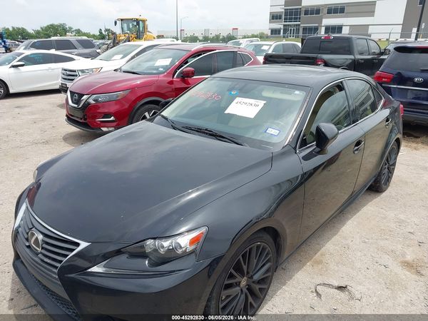 2016 LEXUS IS 200T