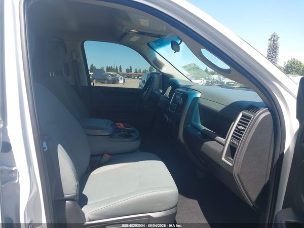 2018 RAM 1500 EXPRESS  4X2 5'7 BOX