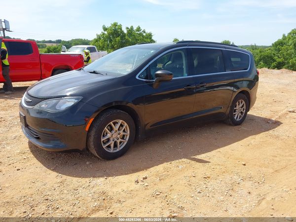 2020 CHRYSLER VOYAGER LXI