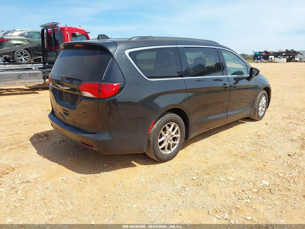 2020 CHRYSLER VOYAGER LXI