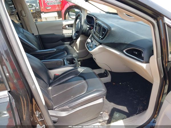 2020 CHRYSLER VOYAGER LXI