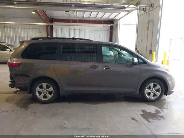 2017 TOYOTA SIENNA LE 8 PASSENGER