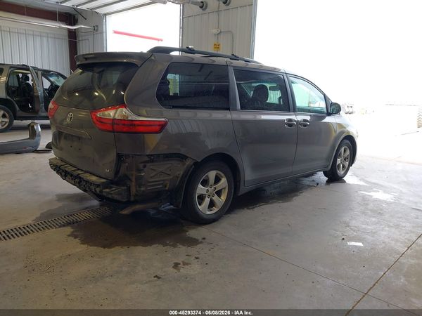 2017 TOYOTA SIENNA LE 8 PASSENGER