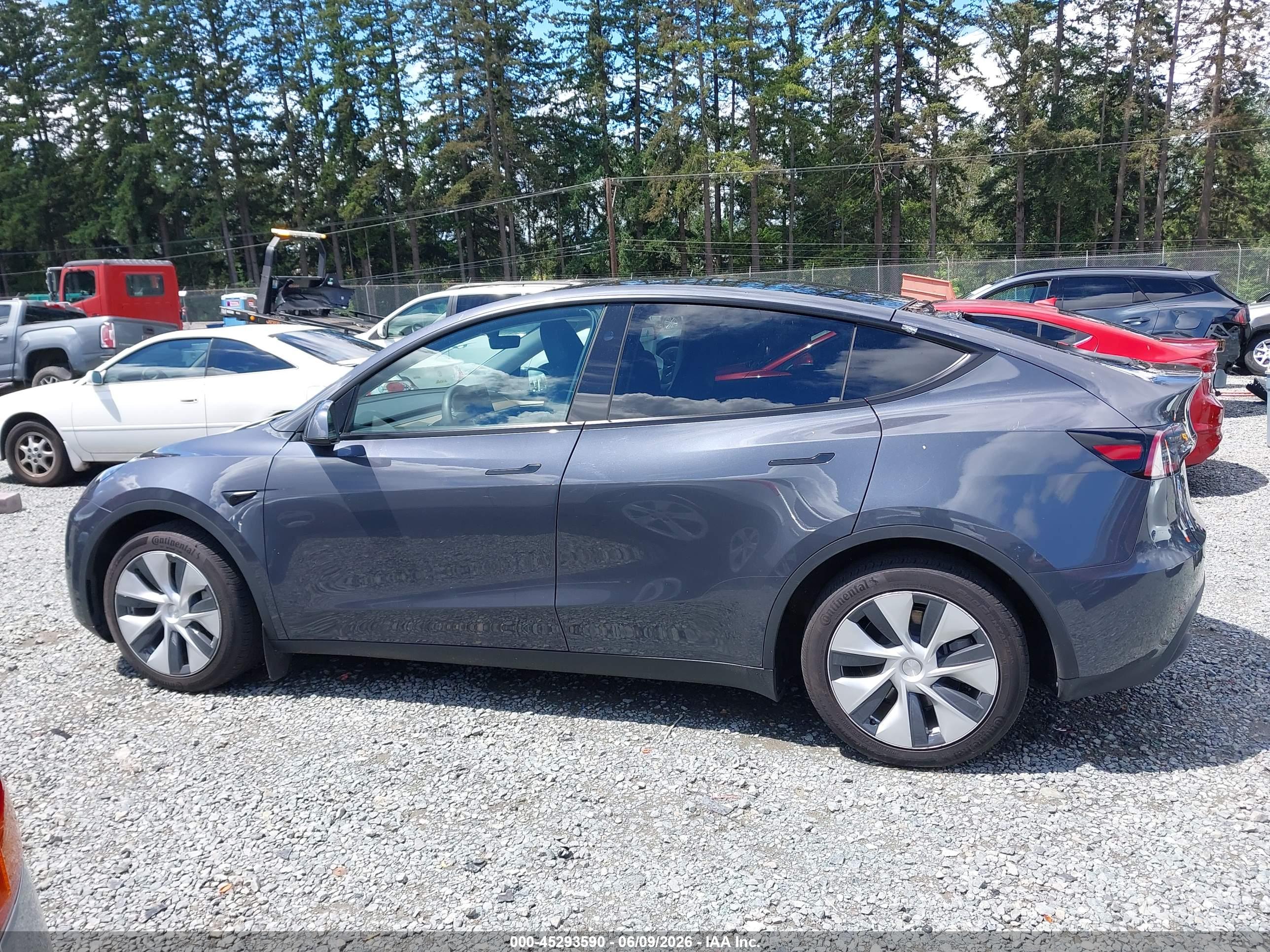 2023 TESLA MODEL Y