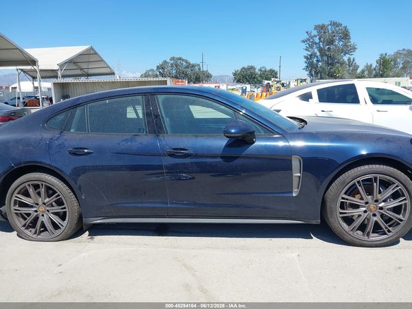 2023 PORSCHE PANAMERA