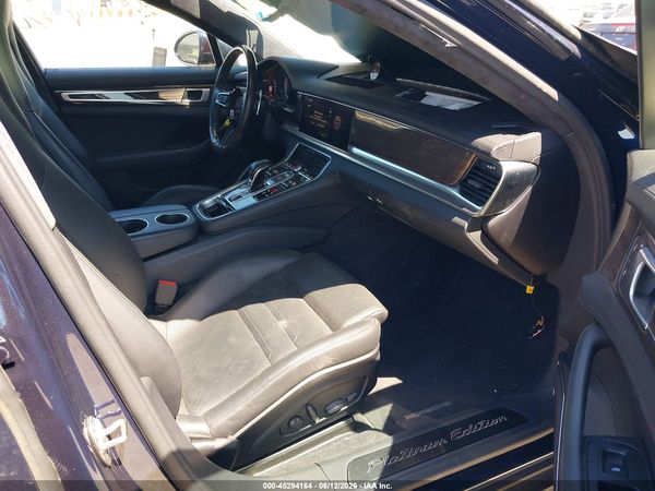 2023 PORSCHE PANAMERA