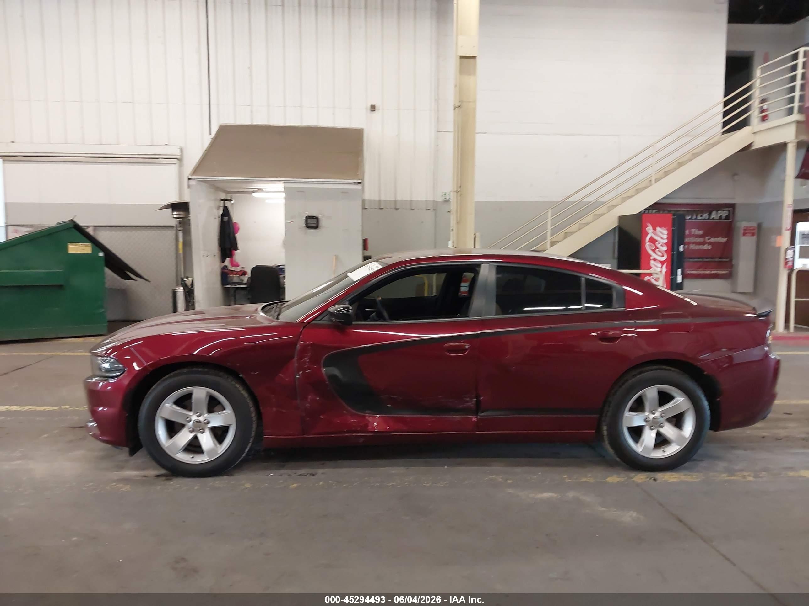 2017 DODGE CHARGER SE RWD