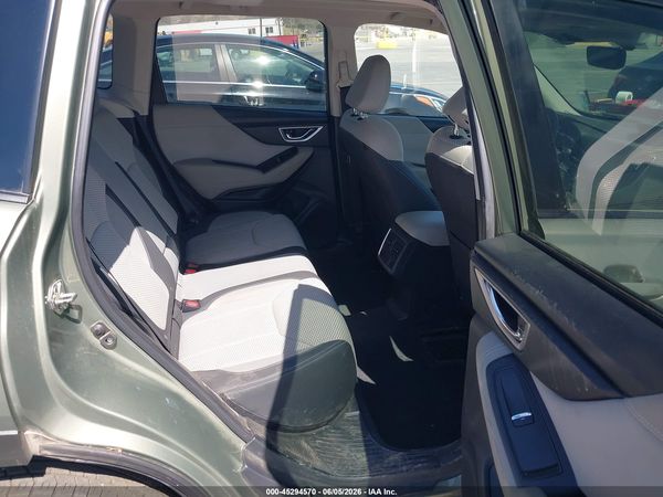 2019 SUBARU FORESTER PREMIUM — I8