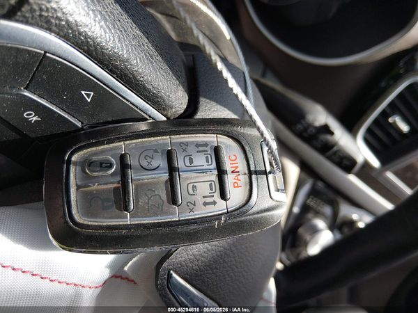 2021 CHRYSLER VOYAGER LXI