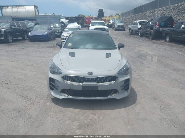 2019 KIA STINGER GT1