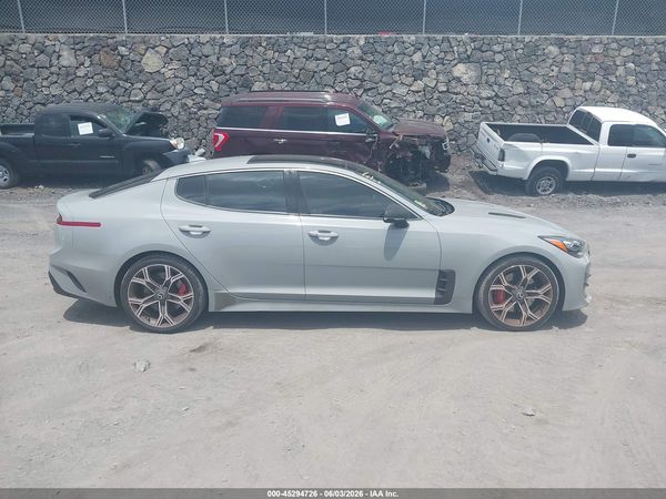 2019 KIA STINGER GT1