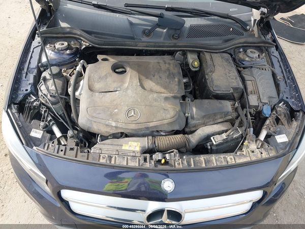 2017 MERCEDES-BENZ GLA 250 4MATIC