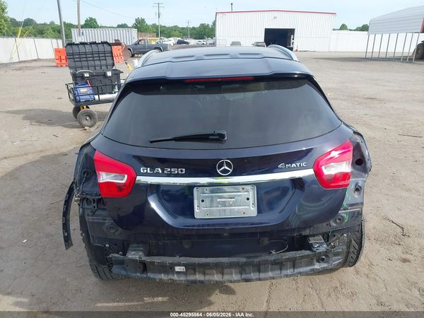 2017 MERCEDES-BENZ GLA 250 4MATIC