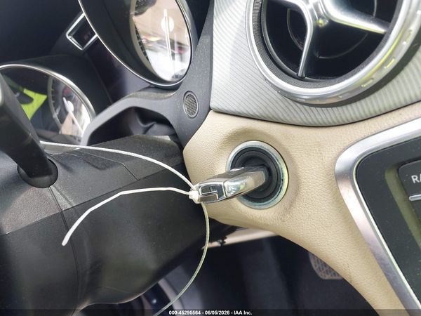 2017 MERCEDES-BENZ GLA 250 4MATIC