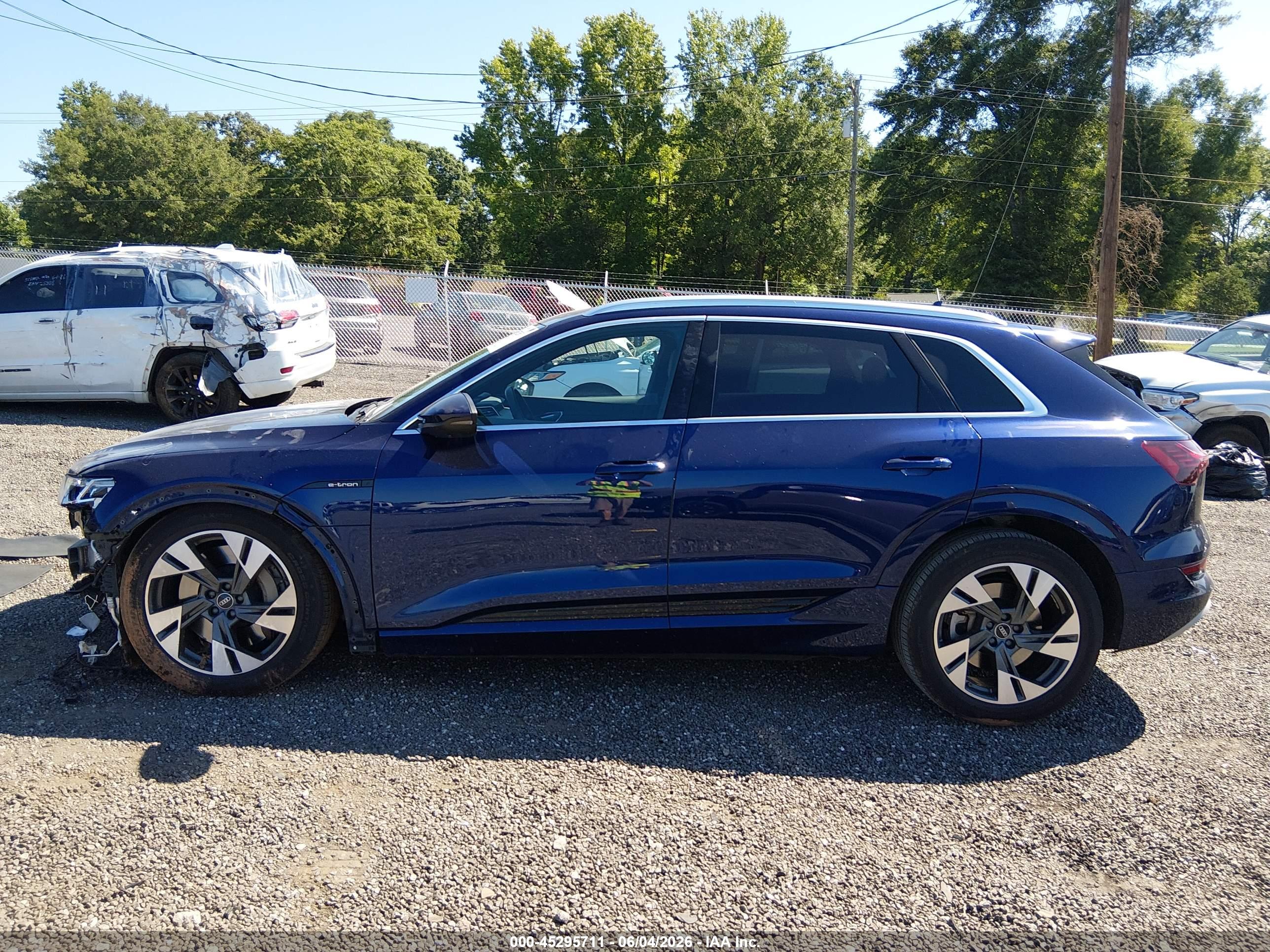 2023 AUDI E-TRON PREMIUM PLUS QUATTRO