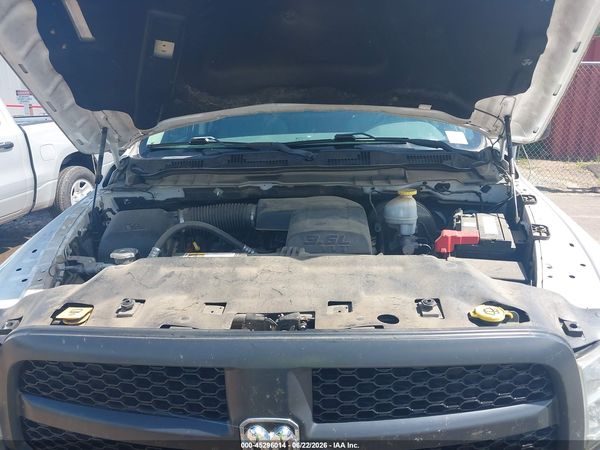 2017 RAM 1500 TRADESMAN  4X4 5'7 BOX