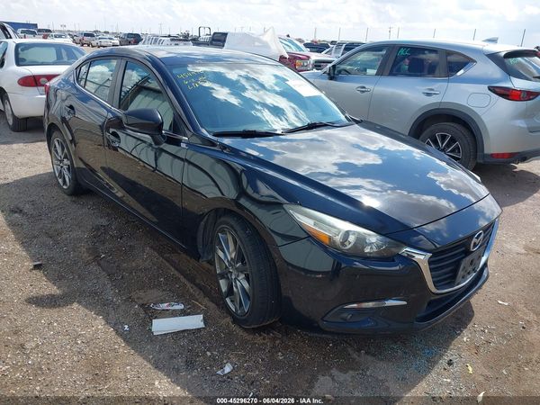 2018 MAZDA MAZDA3 TOURING