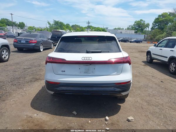 2024 AUDI Q8 E-TRON PREMIUM QUATTRO