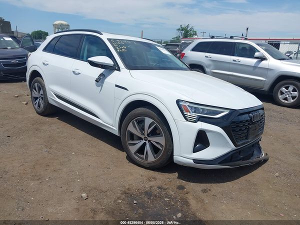 2024 AUDI Q8 E-TRON PREMIUM QUATTRO