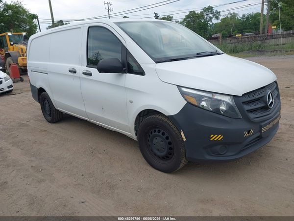 2019 MERCEDES-BENZ METRIS