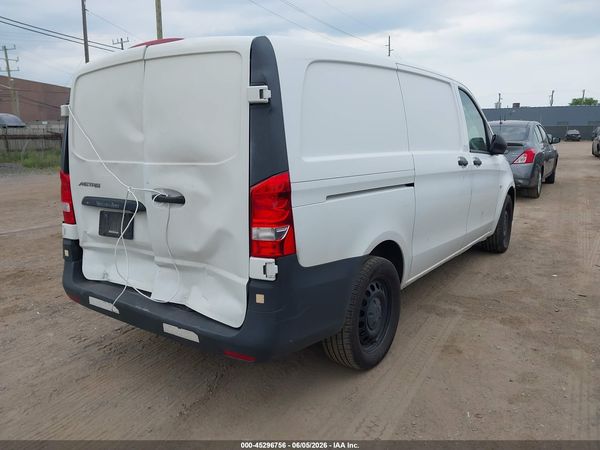 2019 MERCEDES-BENZ METRIS