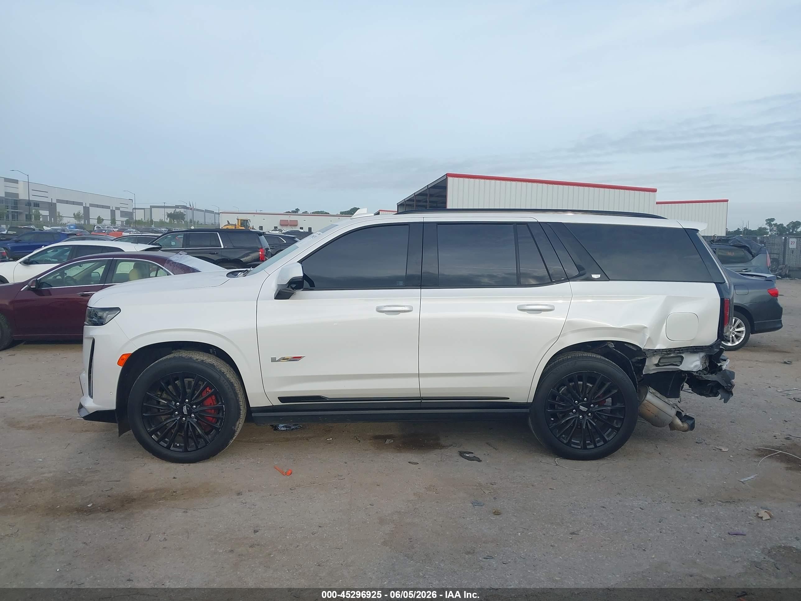 2024 CADILLAC ESCALADE 4WD V-SERIES