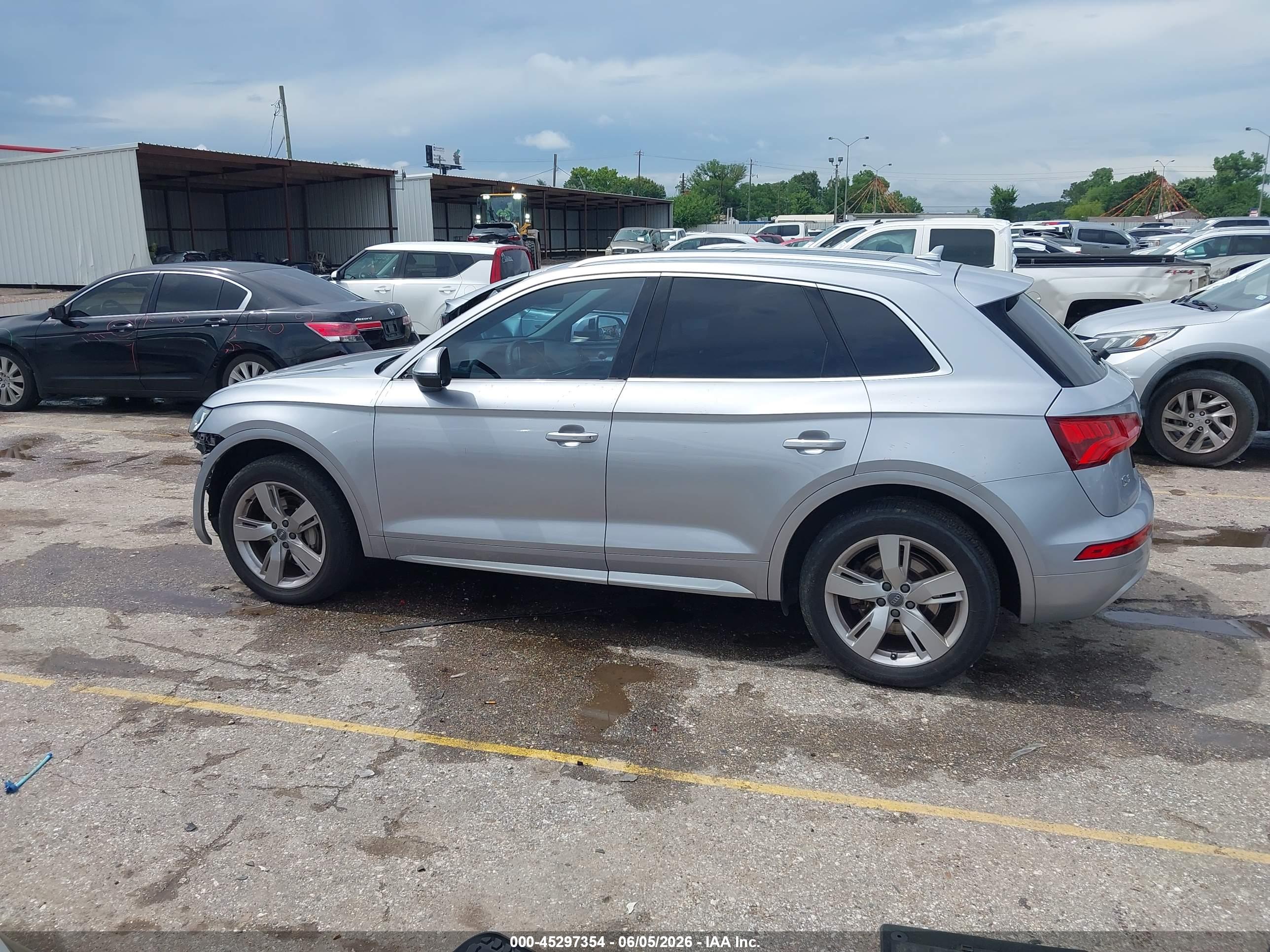 2018 AUDI Q5