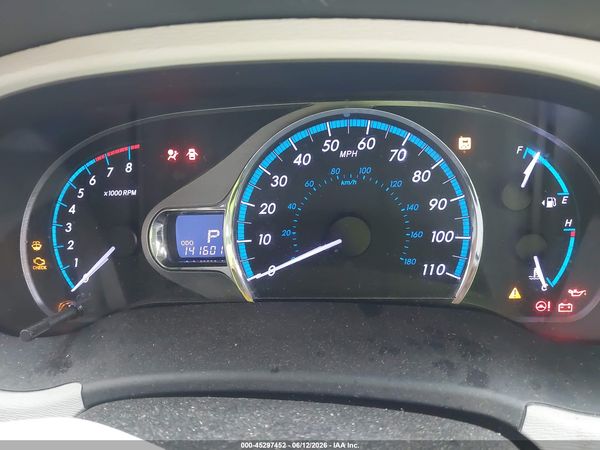 2012 TOYOTA SIENNA XLE V6 8 PASSENGER — I7