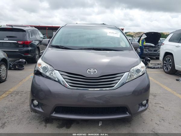 2012 TOYOTA SIENNA XLE V6 8 PASSENGER — I115