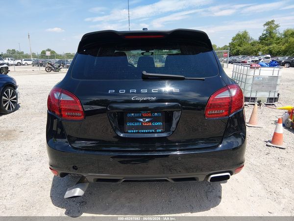 2012 PORSCHE CAYENNE
