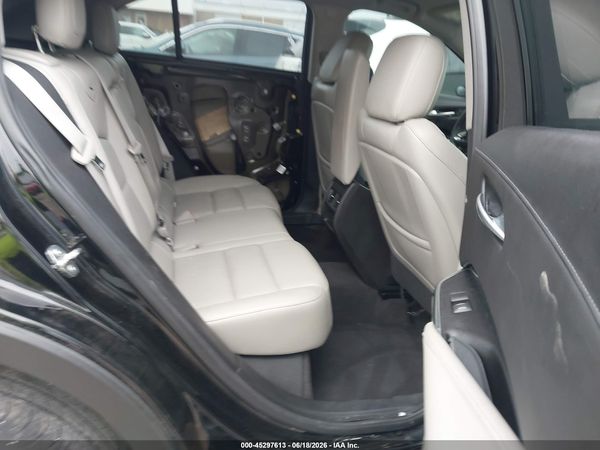 2023 CADILLAC XT4 AWD PREMIUM LUXURY