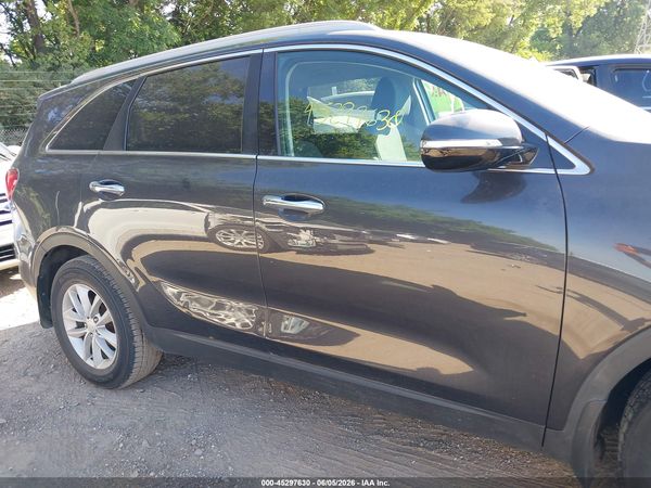 2017 KIA SORENTO 2.4L LX
