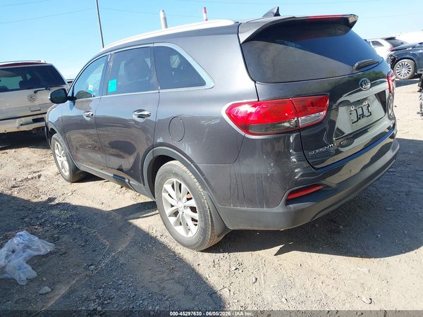 2017 KIA SORENTO 2.4L LX