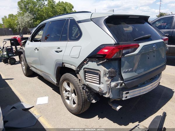 2019 TOYOTA RAV4 XLE