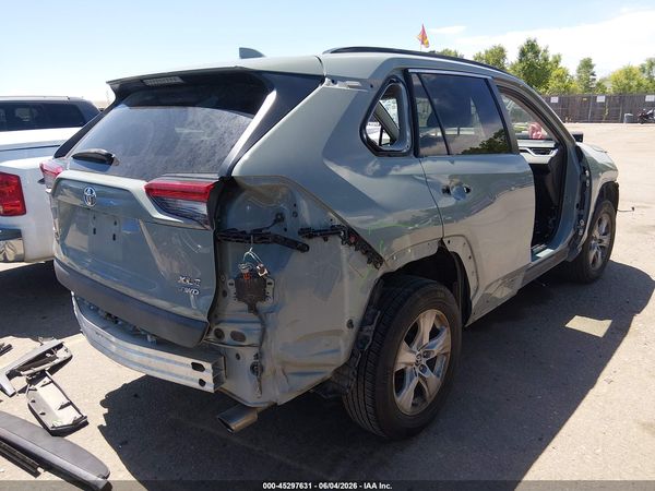 2019 TOYOTA RAV4 XLE
