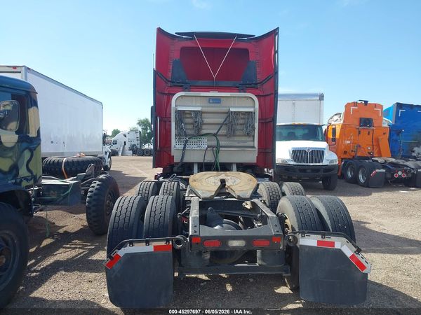 2020 VOLVO VNR
