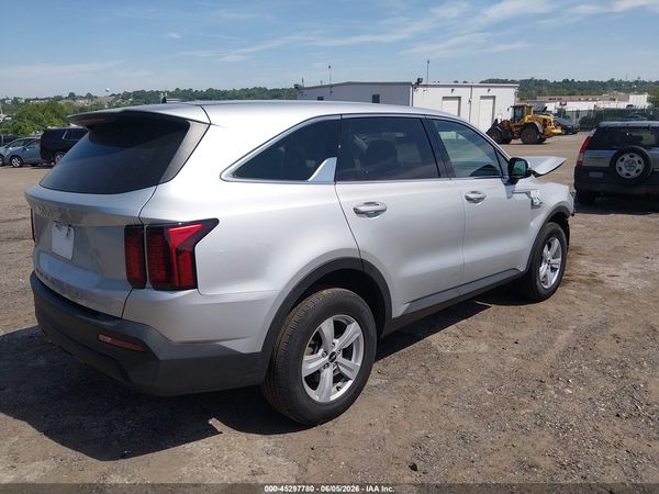 2022 KIA SORENTO LX