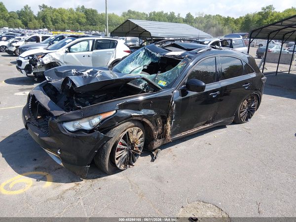 2017 INFINITI QX70