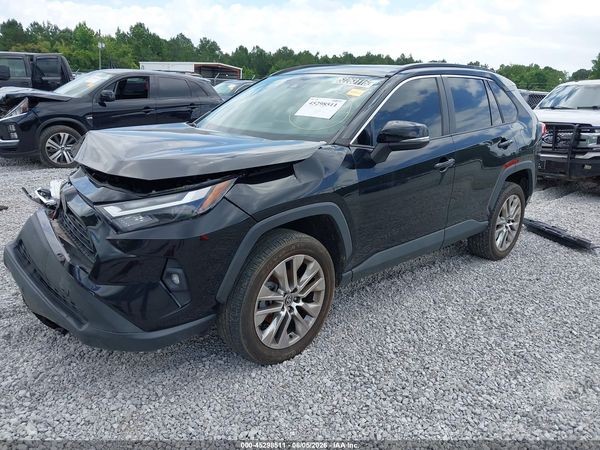 2022 TOYOTA RAV4 XLE PREMIUM