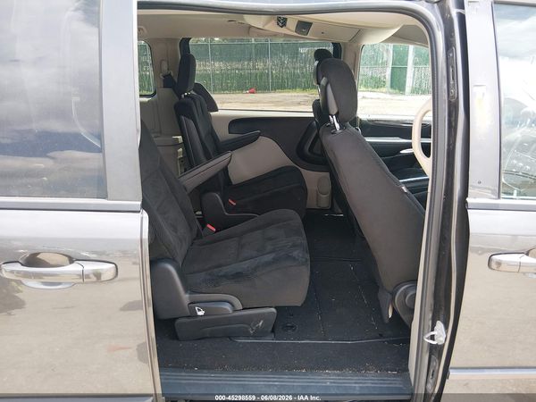 2016 DODGE GRAND CARAVAN SE — I8