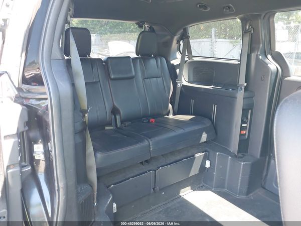 2016 DODGE GRAND CARAVAN R/T — I155