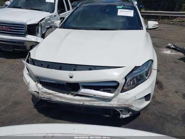 2016 MERCEDES-BENZ GLA 250 4MATIC