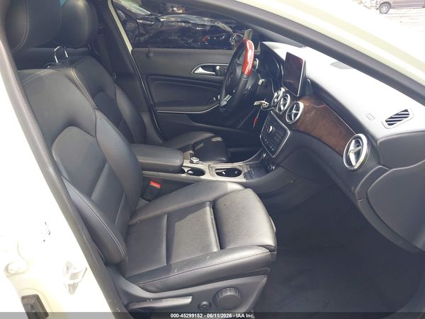 2016 MERCEDES-BENZ GLA 250 4MATIC