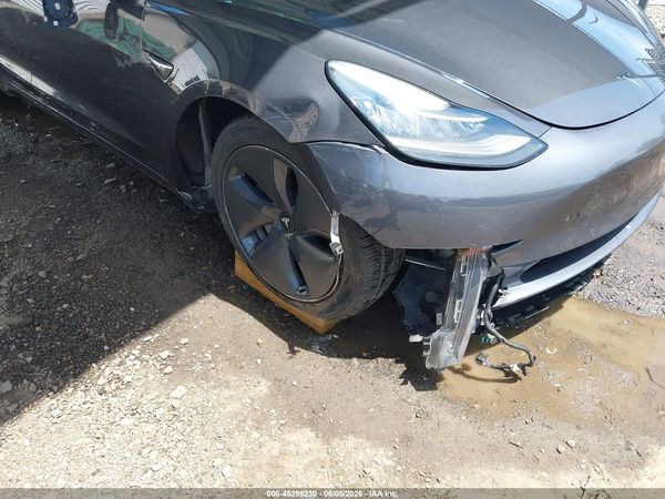 2018 TESLA MODEL 3 LONG RANGE/MID RANGE