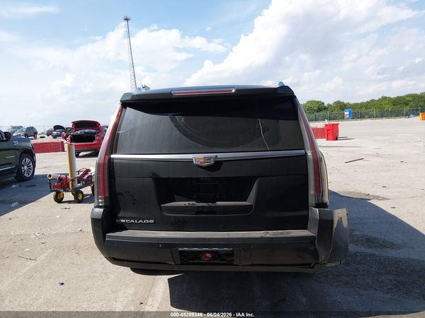 2017 CADILLAC ESCALADE PLATINUM