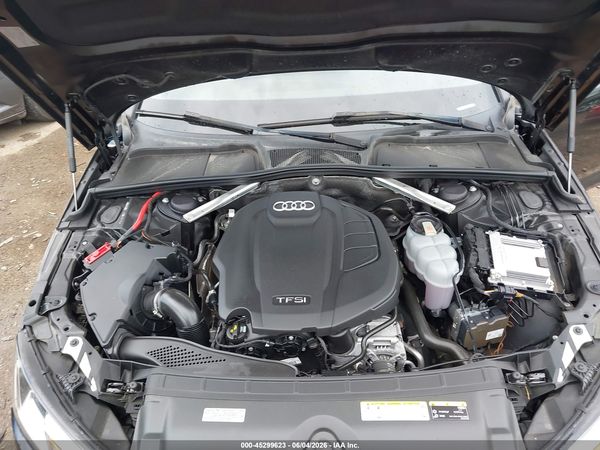 2019 AUDI A4 Premium, Titanium