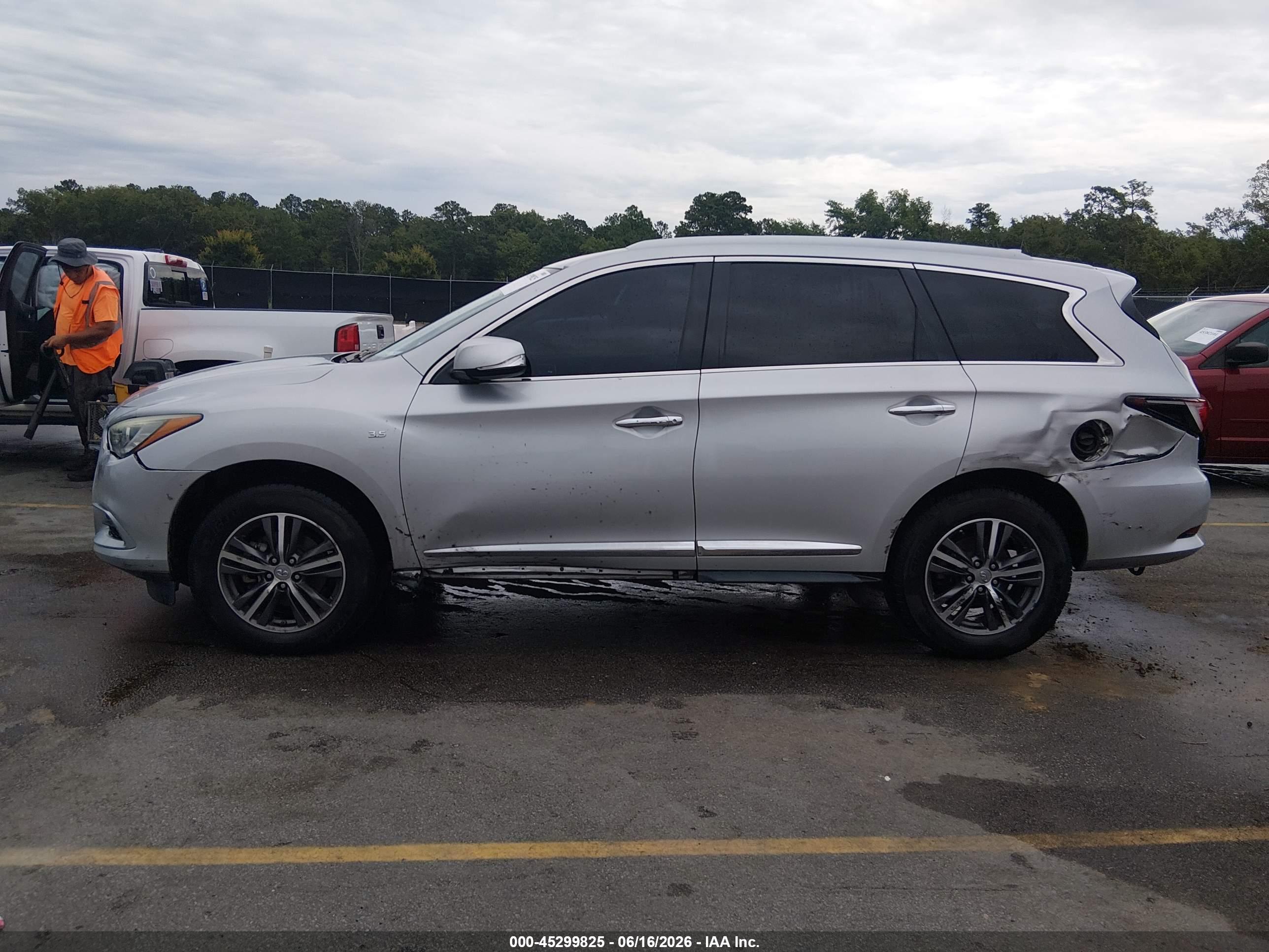 2016 INFINITI QX60
