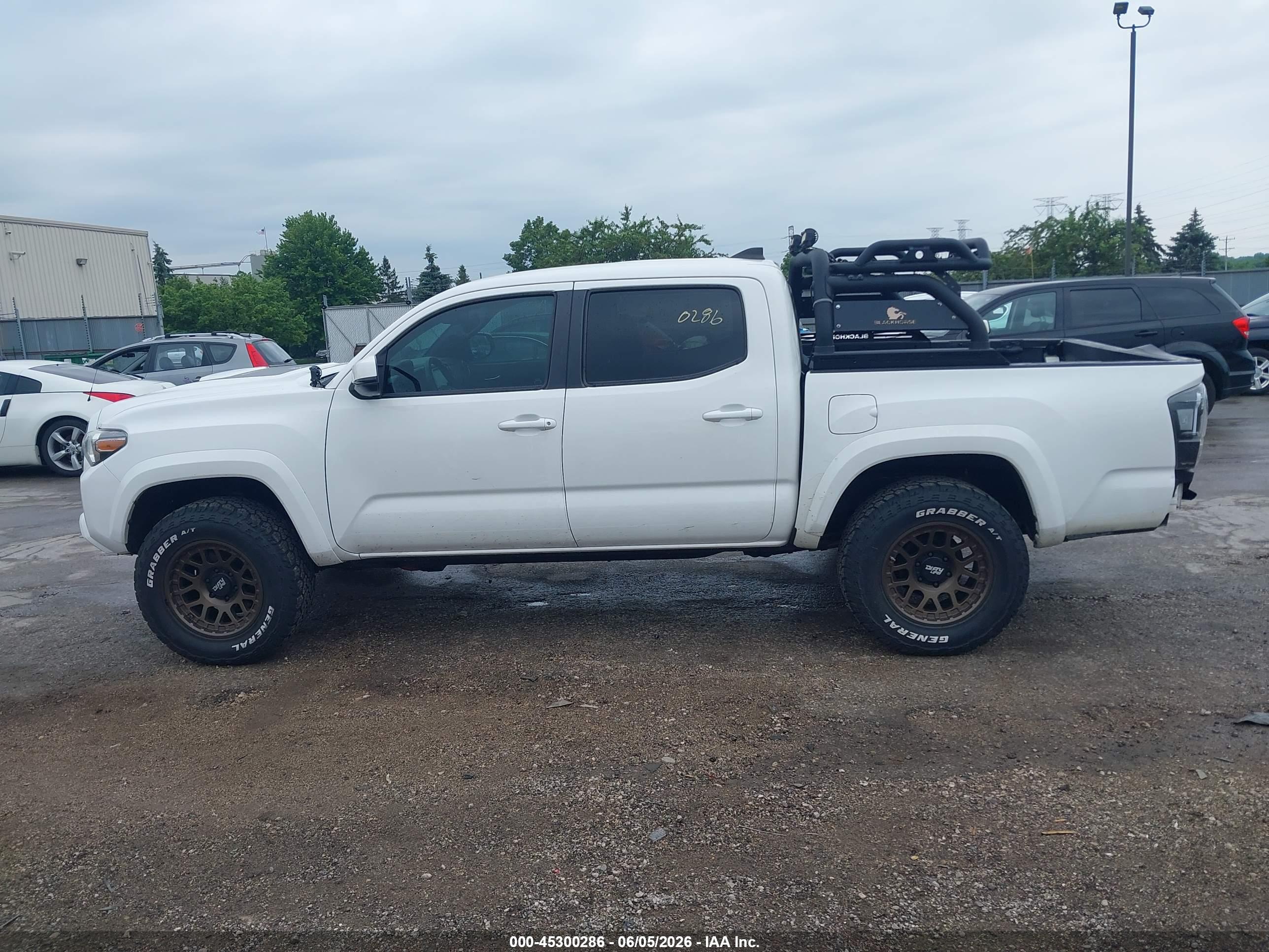 2019 TOYOTA TACOMA TRD SPORT