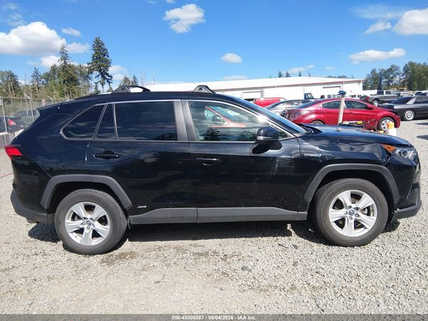2020 TOYOTA RAV4 HYBRID XLE