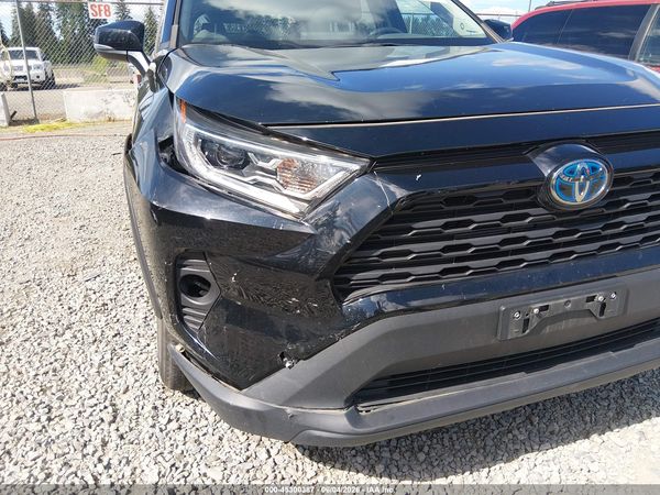 2020 TOYOTA RAV4 HYBRID XLE